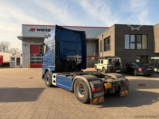 Standaard trekker MAN TGX 18.510 mit Hydraulik Kipper Schubboden