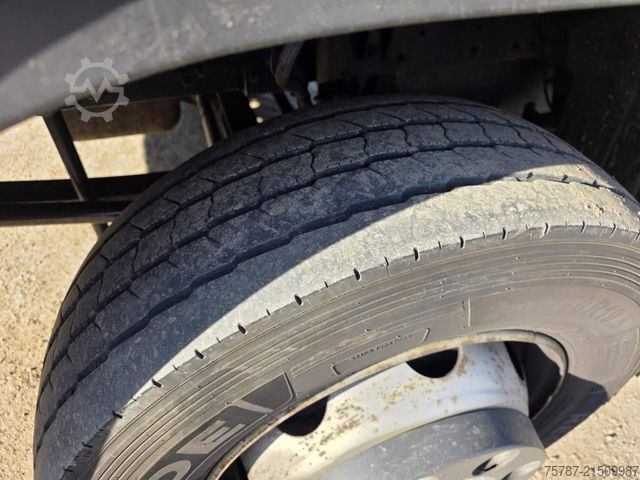 Flatbed truck with tarp IVECO 120E25 Pritsche&Plane,Ladebordwand 1,5 To