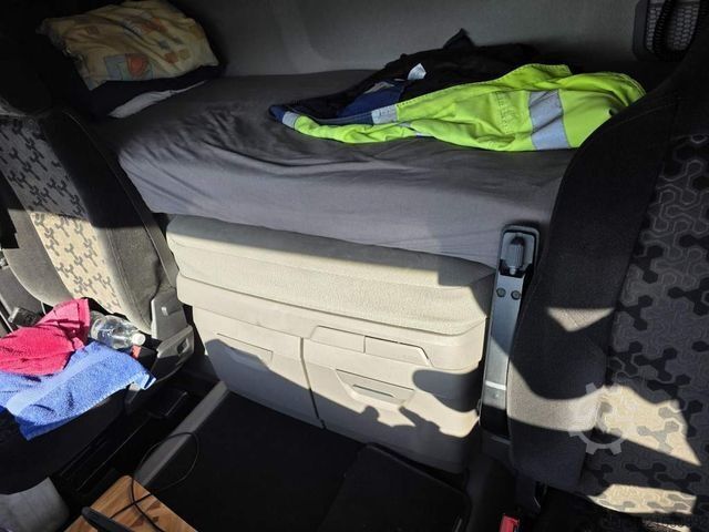 Standard tractor unit SCANIA R410, Retrader, 2 Kreis-Hydraulik, Retarder