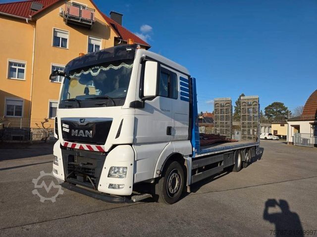 Wrecker MAN 26.400 TGX mit Baustoffplateau, geteilte Rampen