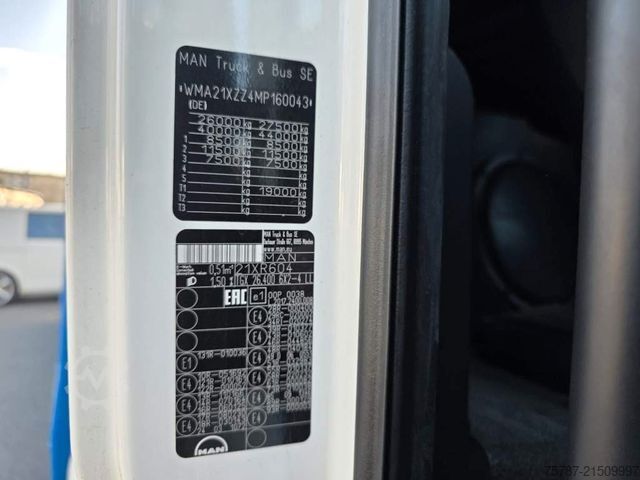 Wrecker MAN 26.400 TGX mit Baustoffplateau, geteilte Rampen