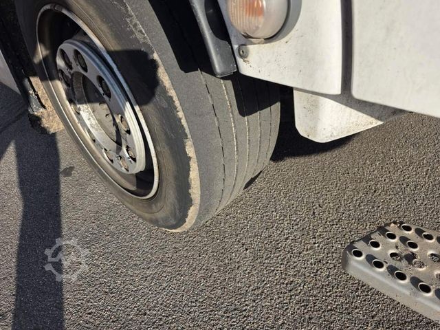 Wrecker MAN 26.400 TGX mit Baustoffplateau, geteilte Rampen