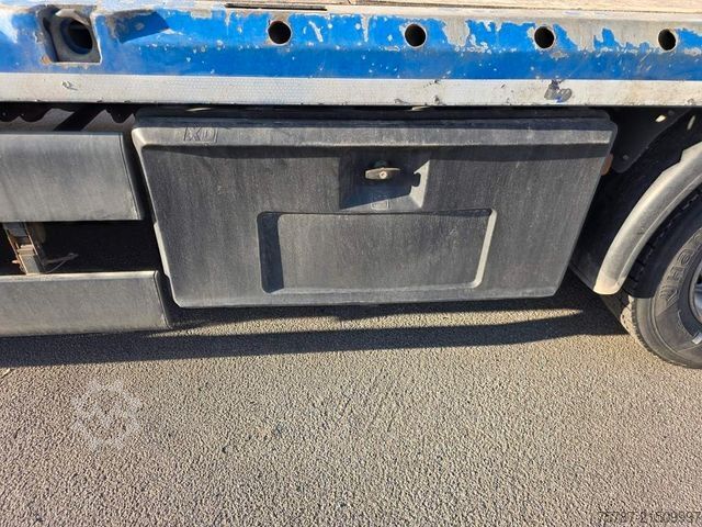 Wrecker MAN 26.400 TGX mit Baustoffplateau, geteilte Rampen