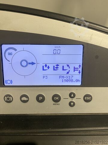 Carretilla retráctil STILL FMX 17