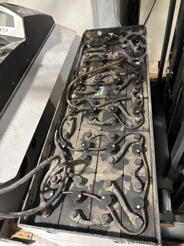 Carretilla retráctil STILL FMX 17