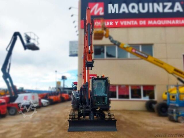 Miniexcavadora Hitachi ZX85USB-6