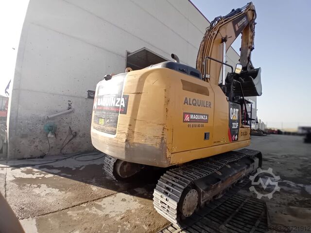 Excavadora sobre orugas Caterpillar 323FLN IHC