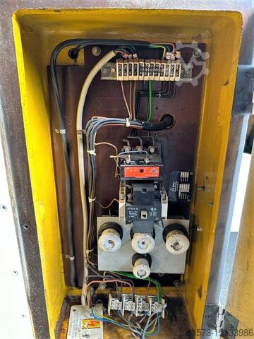 Draadricht- en snijmachine WMW UDARA10