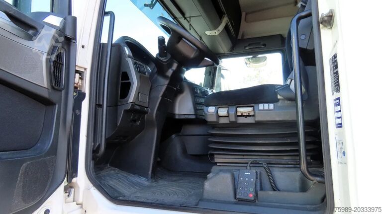 Standard-SZM MAN TGX.18.400 RETARDER, 2X FUEL TANK, FRIGO