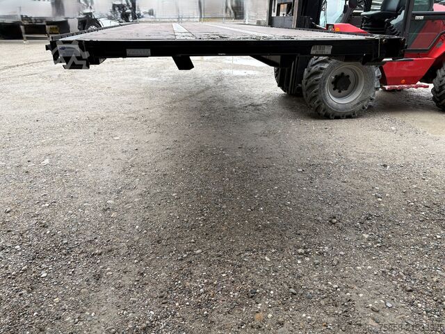 Wissellaadbak open Kögel BDF Plattform Multilock Teleskopstützen