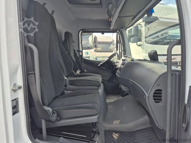 Zárt tartály Mercedes-Benz Atego 818 L