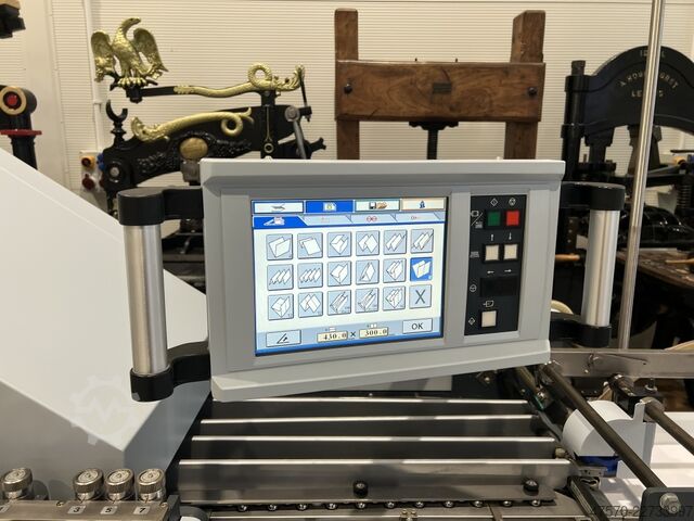 Automata hajtogató gép Horizon AFC-546 AKT Automatic Folding Machine