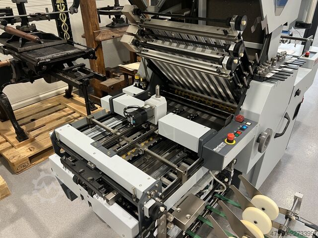 Automata hajtogató gép Horizon AFC-546 AKT Automatic Folding Machine