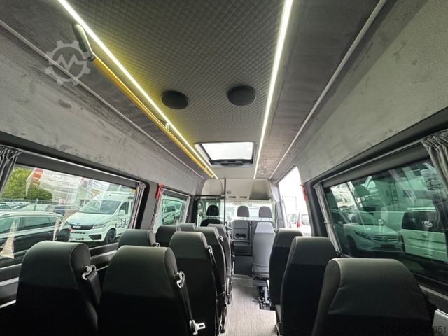 Kleinbus VOLKSWAGEN Crafter 19+1 Bus Klima Heizung