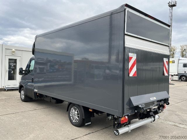Fourgon tôlé IVECO 35S21HA8/P Koffer u. Labowa LED HI-MATIC