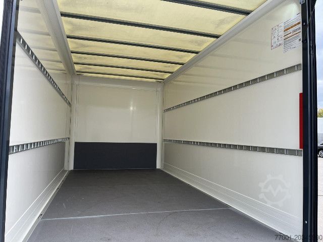 Fourgon tôlé IVECO 35S21HA8/P Koffer u. Labowa LED HI-MATIC