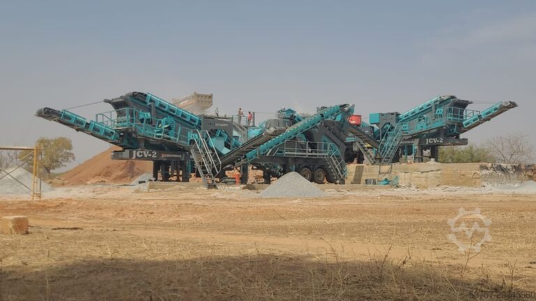 Mobiele breekinstallatie / Zeefinstallatie Constmach Mobile Crushing and Screening Plant