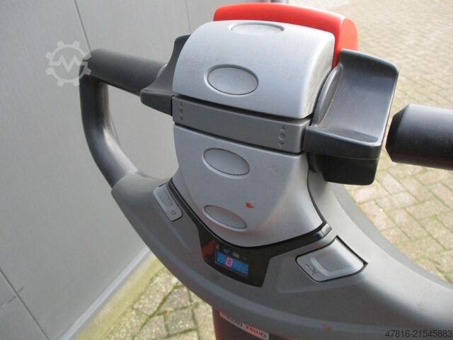 Pallet truck TOYOTA LWE180