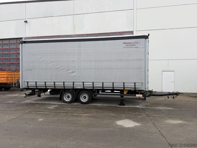 Open aanhangwagen met zeil Möslein TPW 105 D Schwebheim  Tandemplanenanhänger