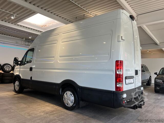 Furgão de teto alto IVECO Daily 35S17 3,0 HPI*Hoch+Lang*Luftfederung*1.Hd