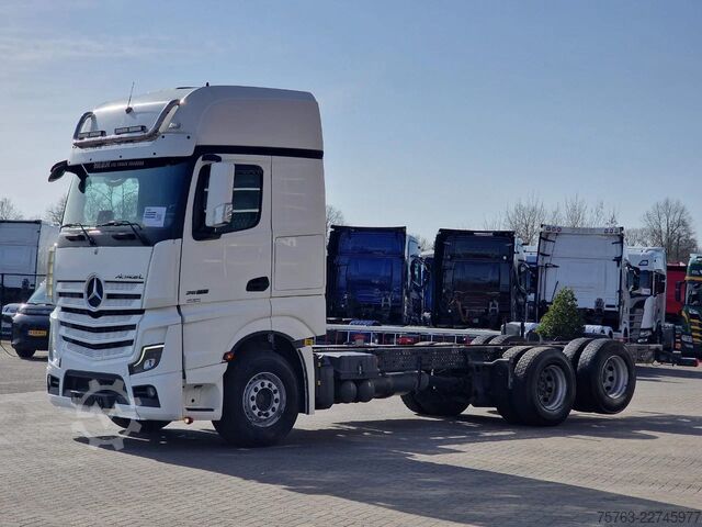 Alváz vezetőfülkével Mercedes-Benz Actros 2663 Gigaspace 6x2 - Retarder - 4.90 WB ...