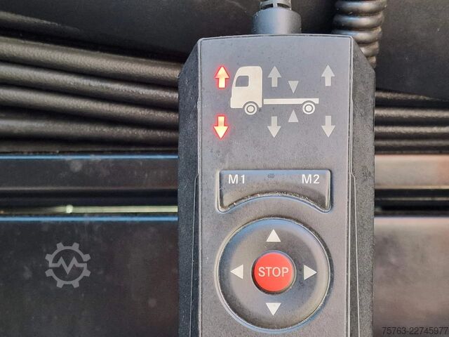 Alváz vezetőfülkével Mercedes-Benz Actros 2663 Gigaspace 6x2 - Retarder - 4.90 WB ...