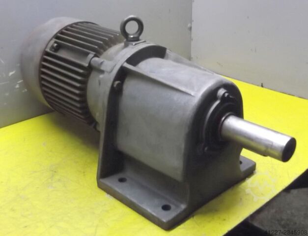 Växelmotor 0,6/0,9 kW 10/20 rpm Bauer D163/146