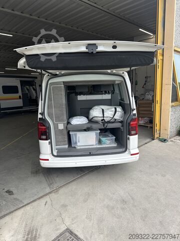 Camper Volkswagen California Ocean 2022 | Automatico | Tetto a soffietto