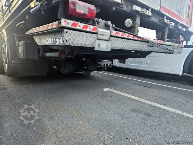 Autocarro con pianale e telone DAF XF SUPERSPACE CAB 530 6X2 26T TAULINER