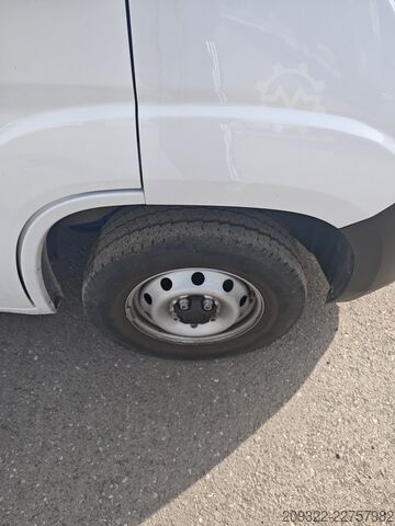 Camper Fiat Ducato Weinsberg Carabus 2023 | Manuale | Tetto a soffietto