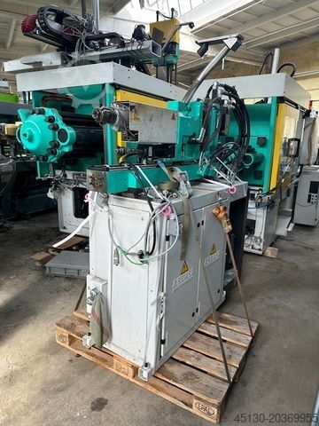Machine de moulage par injection Arburg 570S 2200-290/100/100