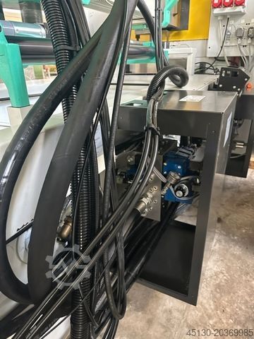 Machine de moulage par injection Arburg 1500T 3200-1300 e²
