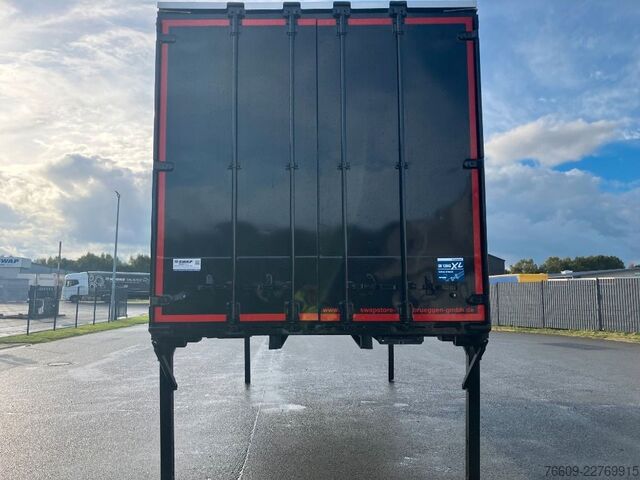 Remolque con caja móvil KRONE Wechselbrücke Plane
