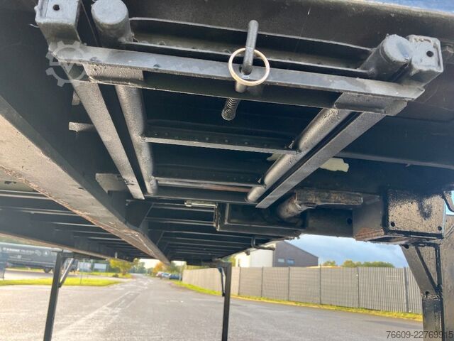 Remolque con caja móvil KRONE Wechselbrücke Plane
