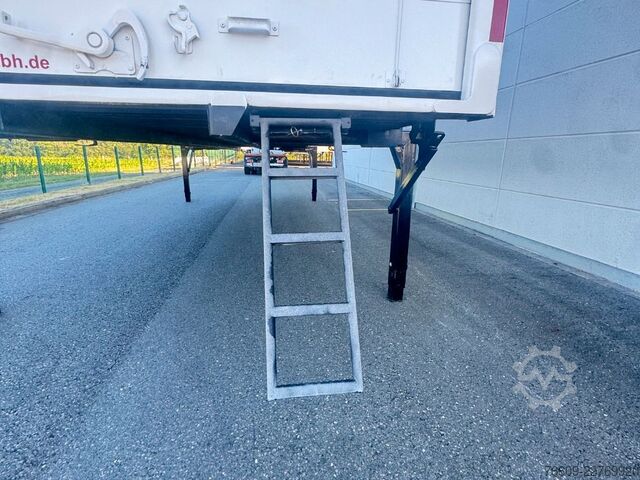 Remolque con caja móvil KRONE Heck Alu.- Rolltor
