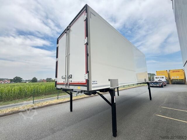 Remolque con caja móvil KRONE Wechselbrücke Kühlaufbau