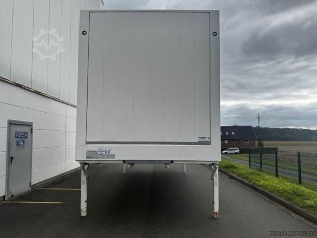 Remolque con caja móvil KRONE Heck hohe Portaltüren