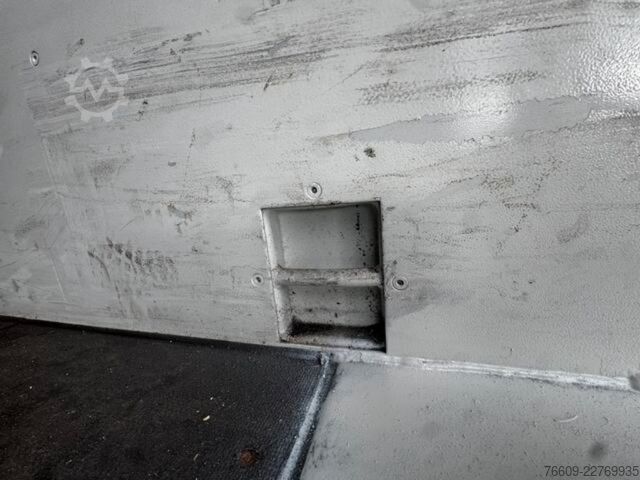 Remolque con caja móvil KRONE Heck hohe Portaltüren