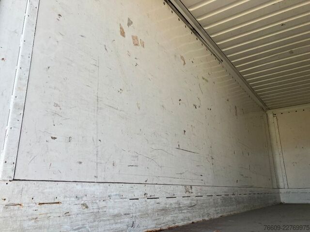 Remolque con caja móvil KRONE .