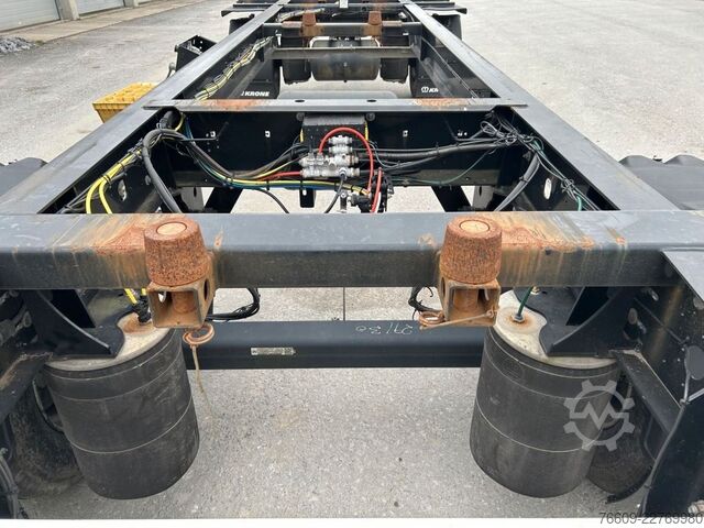 Remolque con chasis intercambiable KRONE 2 Achswechselfahrgestell, Typ: AZW 18 eL3B9