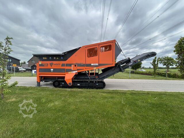 Twee-assige shredder Arjes Titan 900
