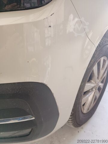 Camper Volkswagen California Ocean 2022 | Automatico | Tetto a soffietto
