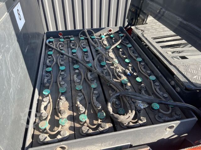 Trekker voor sleepwerk Linde P250