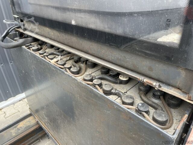 Reachtruck Linde R16HD-01