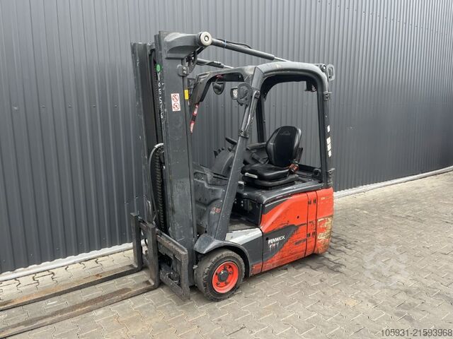 Elektrische vorkheftruck 3 wielen Linde E16-02