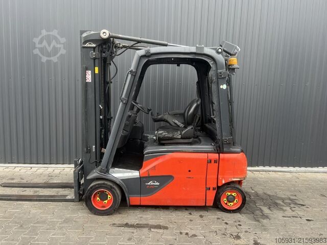 Elektrische vorkheftruck met 4 wielen Linde E20PL-02
