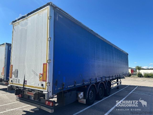 Semi-remorque bâchée Fruehauf Semitrailer Curtainsider Standard