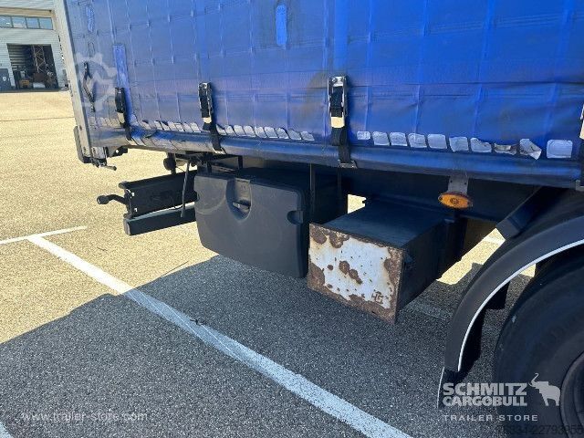 Semi-remorque bâchée Fruehauf Semitrailer Curtainsider Standard