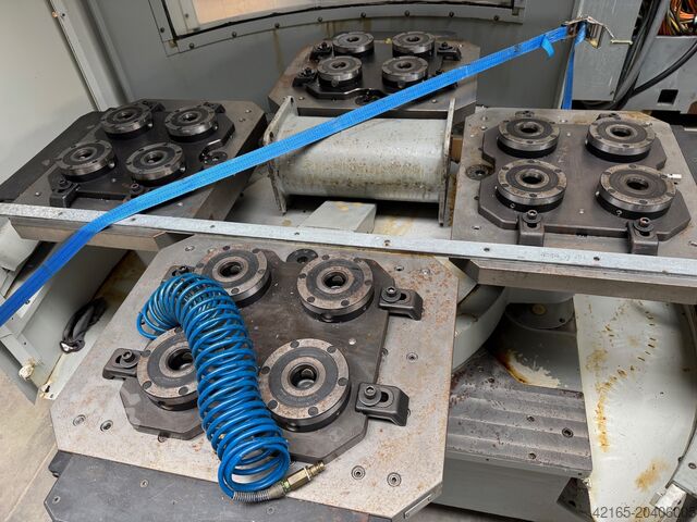 Universal machining center DECKEL MAHO DMU 60T RS3