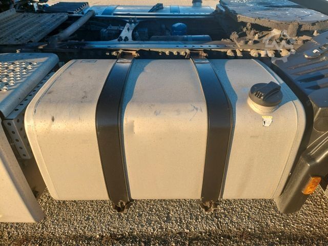 Volumen SZM FORD F-Max 1850 LL